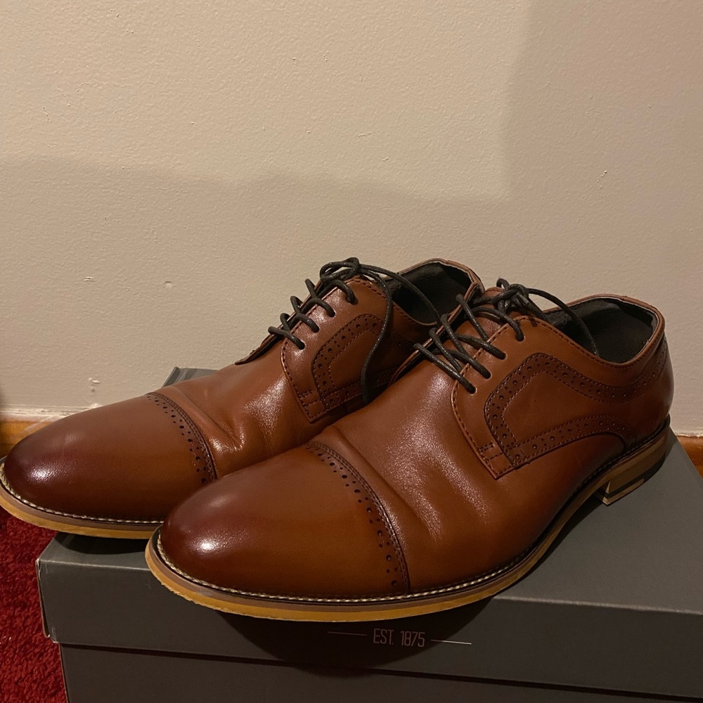 Men’s Stacy Adam’s dress shoes size 10